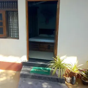 Habitación en casa particular Nethmi, Negombo